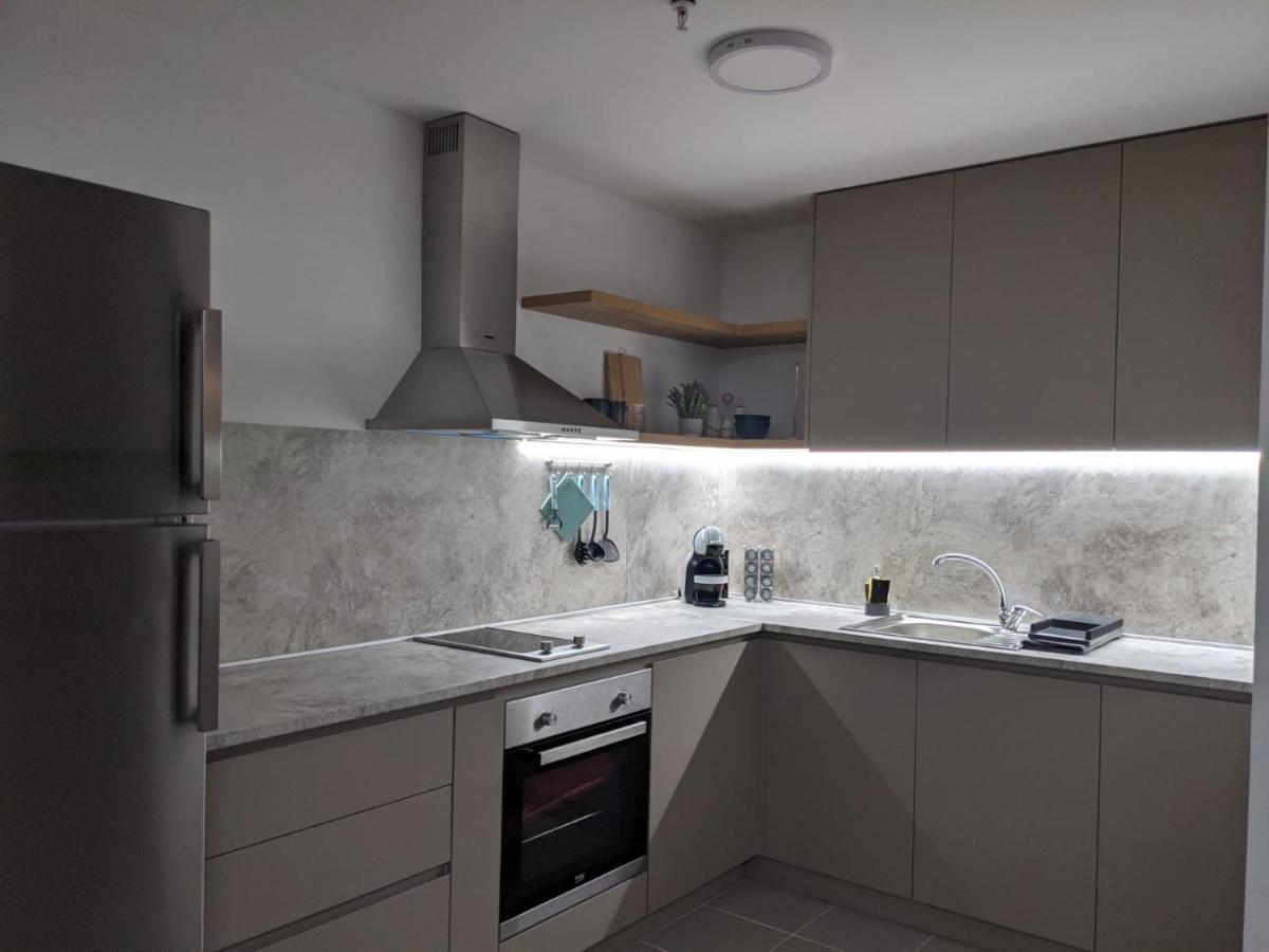 Sky Side Luxury Condo Skopje Extérieur photo